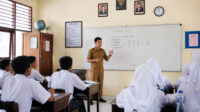 15612-16469-saat-siswa-tak-lagi-berani-tampil-menguatkan-performance-confidence-melalui-self-efficacy-dan-aik